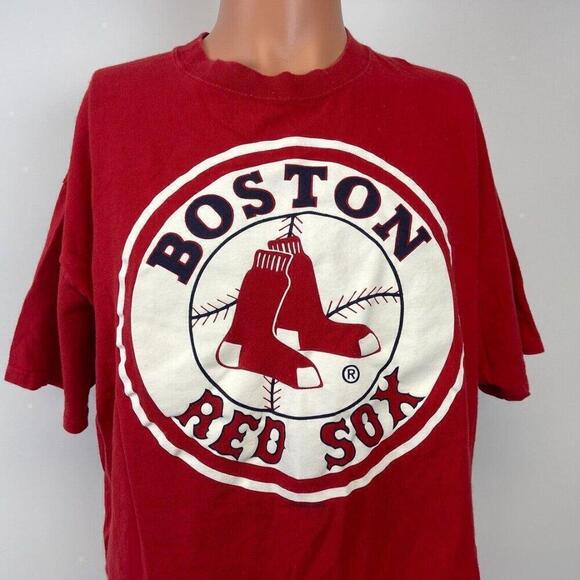 Jasper
D Other - Boston Red Sox Y2K 2003 Big Logo MLB Fan Graphic T-Shirt